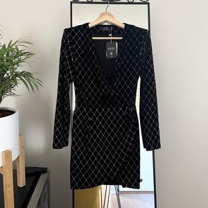 Beautiful evening dress with lace belt